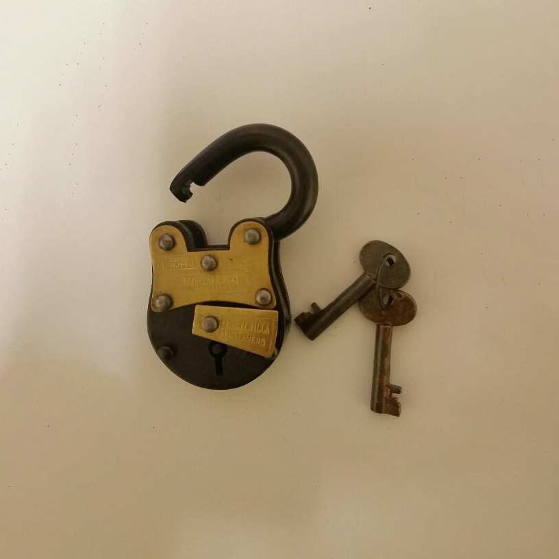 Padlock antique 11cm